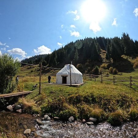 Mine Hostel Dzhergalan Jyrgalan Dış mekan fotoğraf