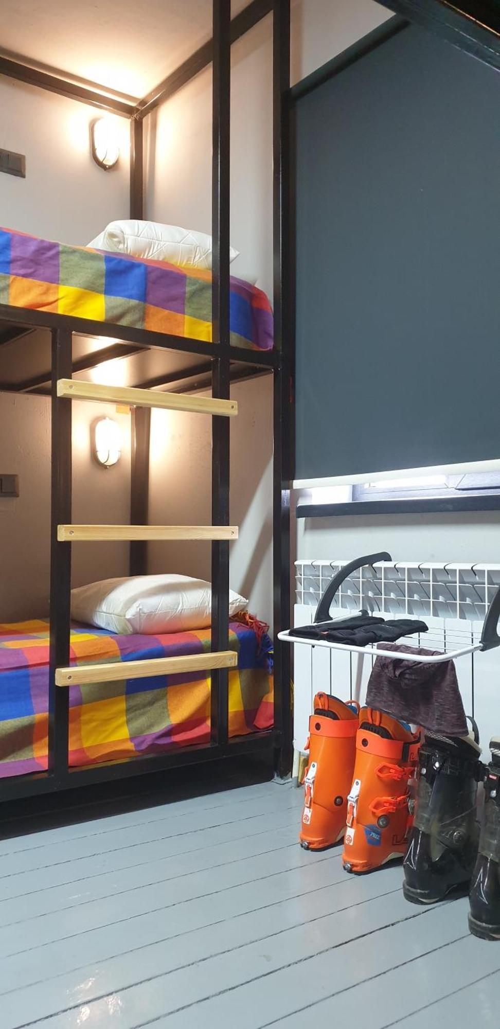 Mine Hostel Dzhergalan Jyrgalan Dış mekan fotoğraf