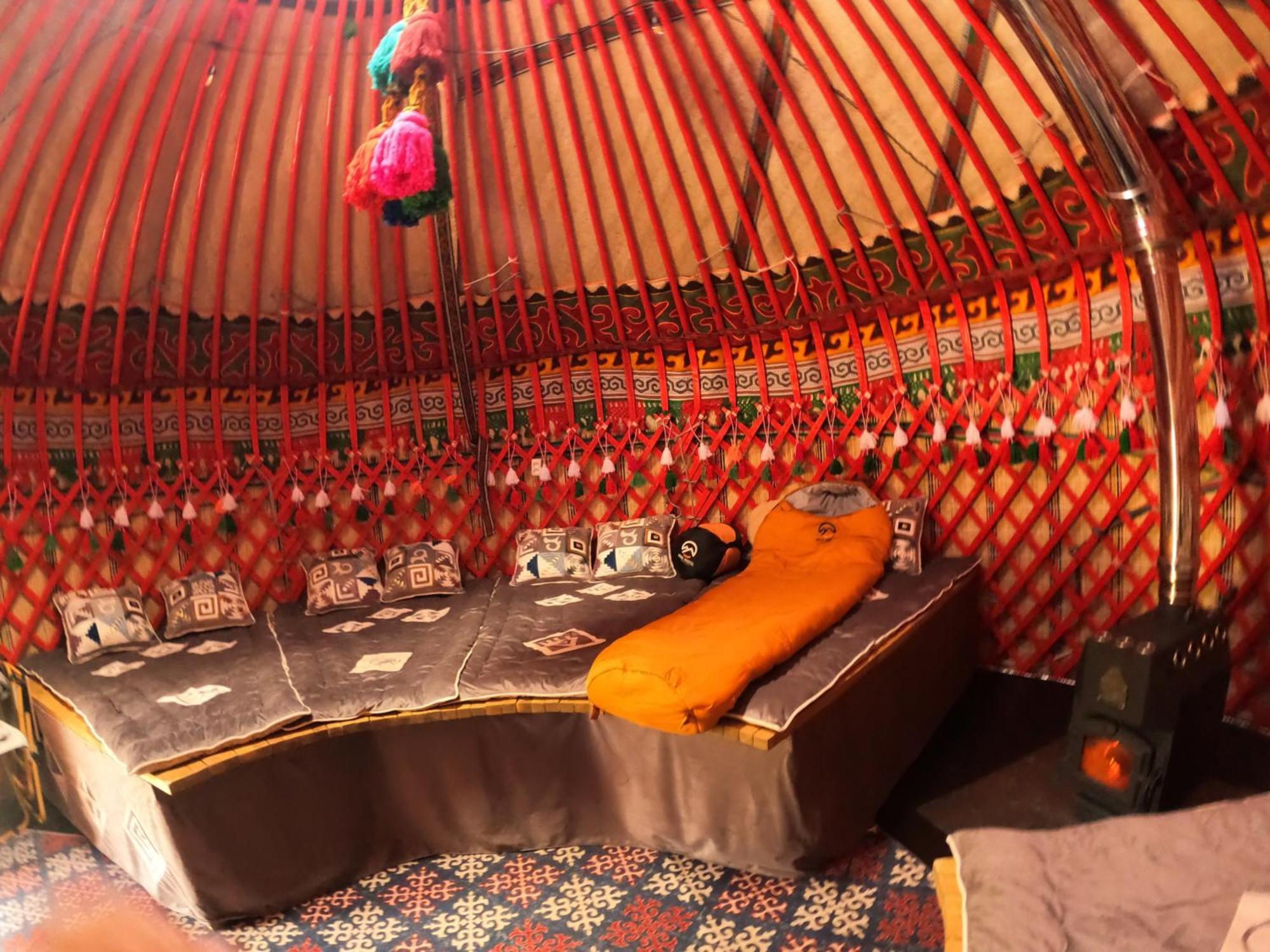 Mine Hostel Dzhergalan Jyrgalan Dış mekan fotoğraf