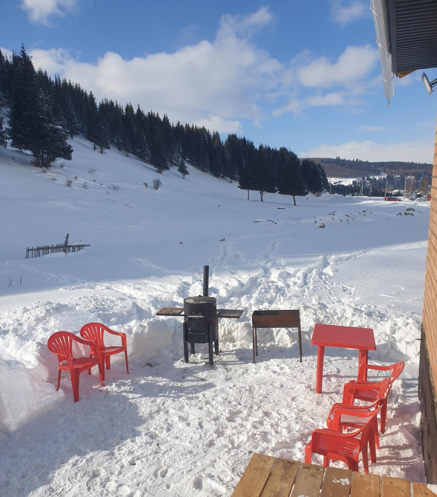Mine Hostel Dzhergalan Jyrgalan Dış mekan fotoğraf