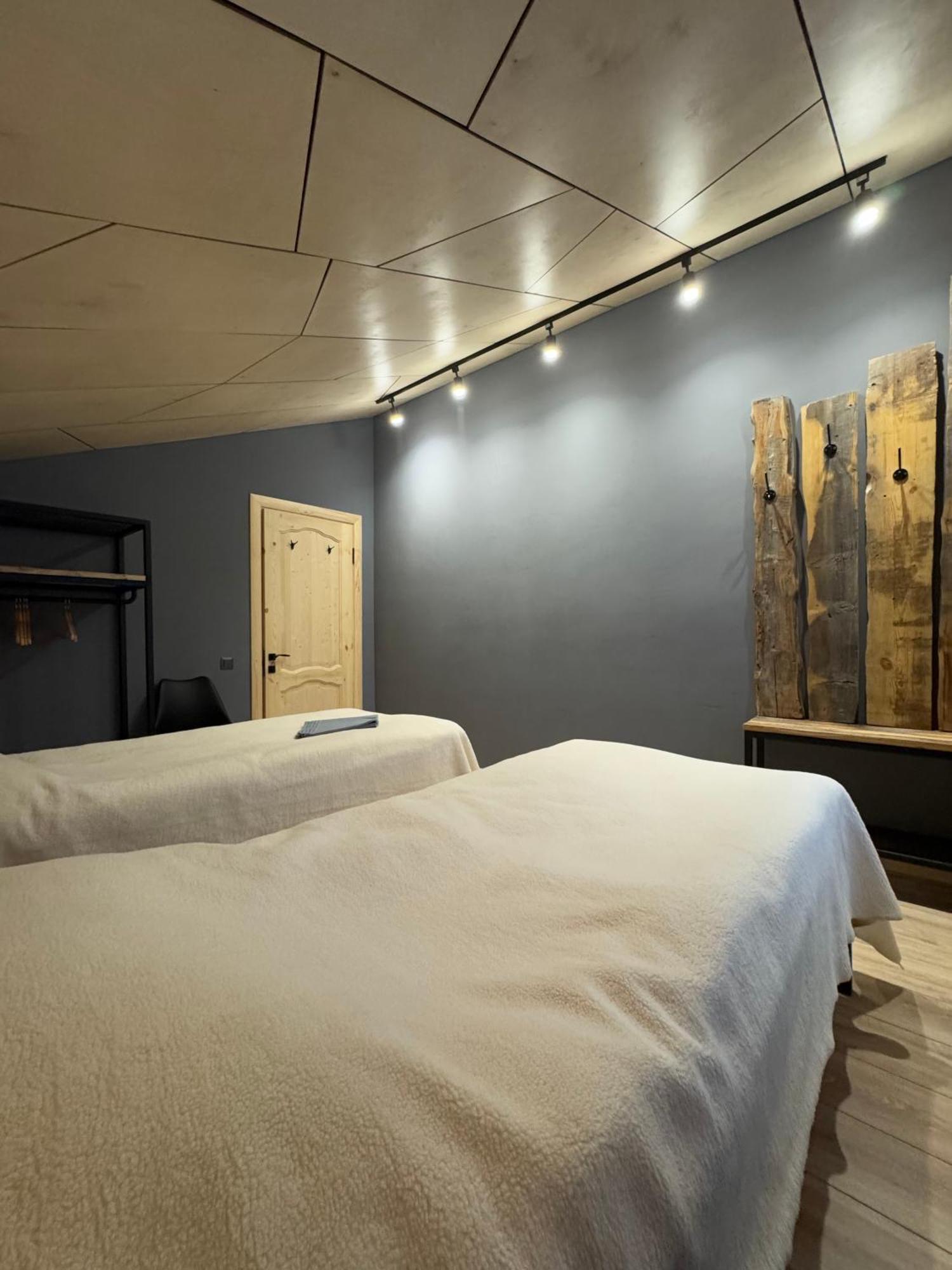 Mine Hostel Dzhergalan Jyrgalan Dış mekan fotoğraf